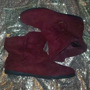 PETER PAN BOOTIES by Avenue